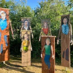 Wunderhof Outdoor Galerie Baumfamilie